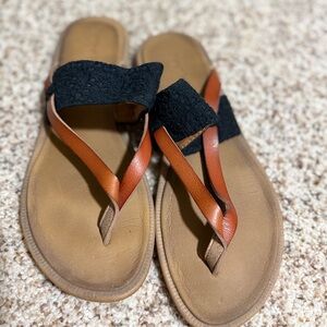 Women’s Size 7 Leather Thong Sandals | Brown & Black flip flops